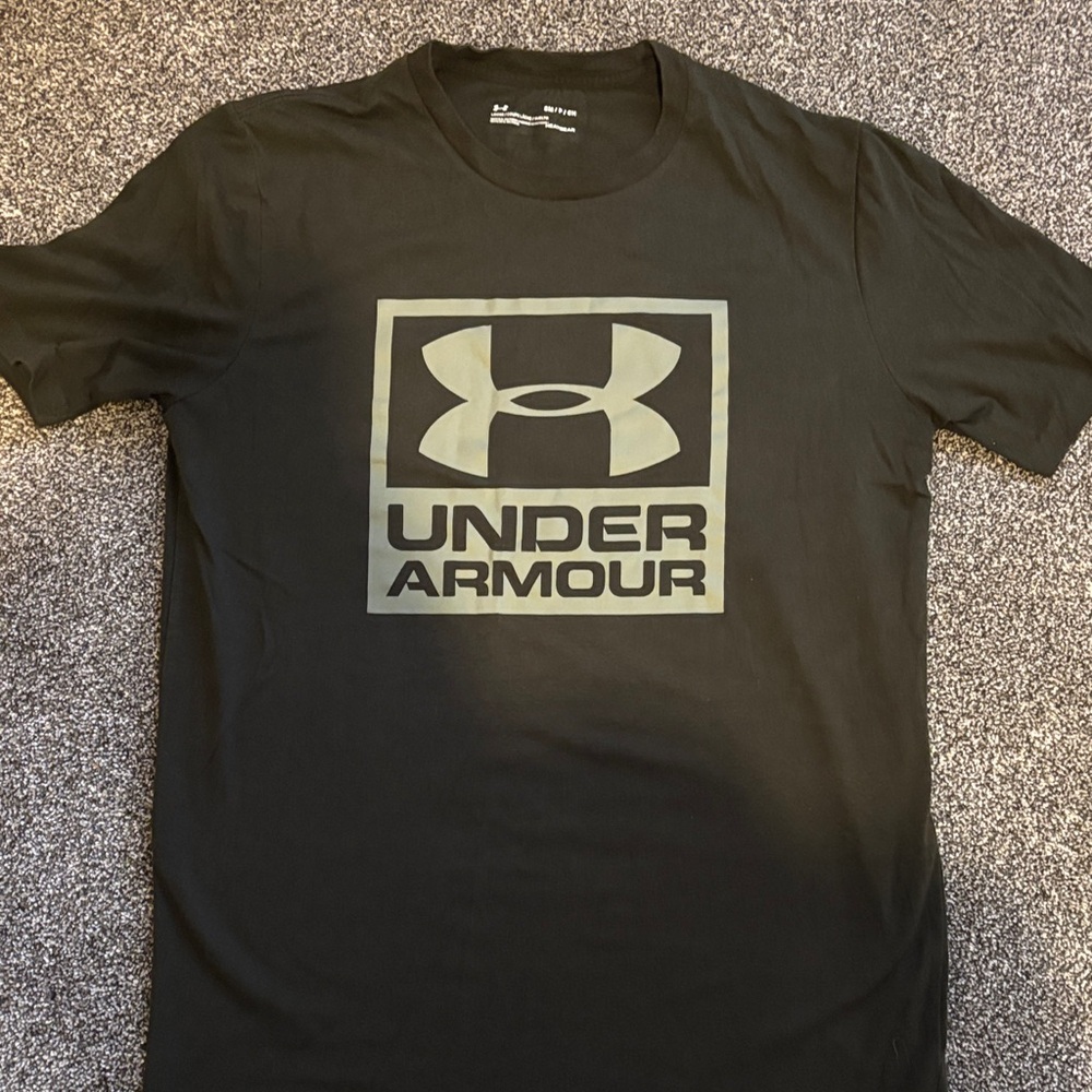 Under Armour Black Short-Sleeve Tee with Olive Logo